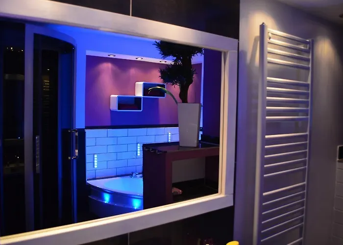 Sinuessa Quarto em Acomodações Particulares *