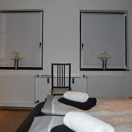 Sinuessa كولونيا