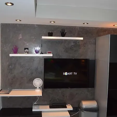 Sinuessa Δωμάτια σε οικογενειακή κατοικία *